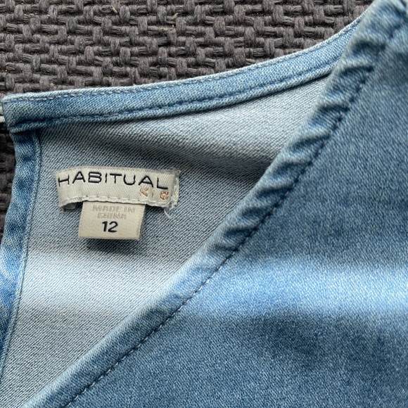 Short jumpsuit jeans in size 12 kids - Picture 2 of 2